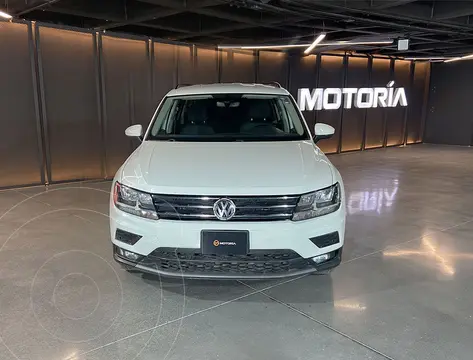 Volkswagen Tiguan Comfortline usado (2018) color Blanco precio $409,800