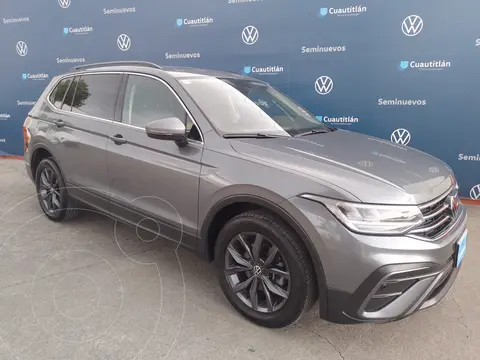 Volkswagen Tiguan Comfortline 7 Asientos usado (2023) color Gris Platino precio $510,000