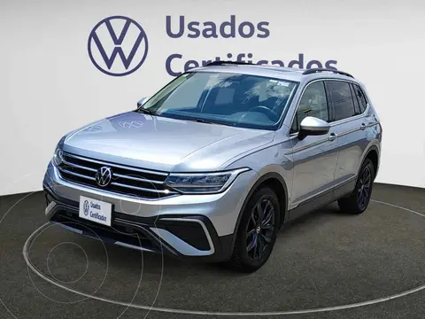 Volkswagen Tiguan Comfortline 5 Asientos usado (2024) color Plata financiado en mensualidades(enganche $144,670 mensualidades desde $11,067)
