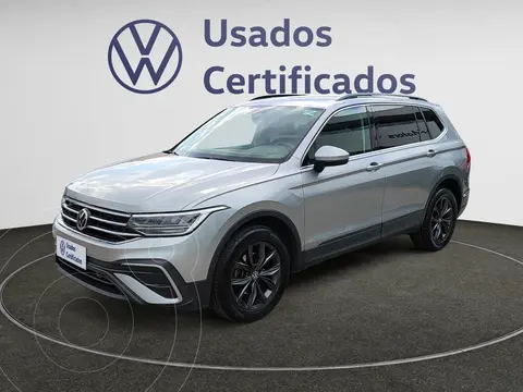 Volkswagen Tiguan Comfortline 5 Asientos usado (2022) color Plata financiado en mensualidades(enganche $136,223 mensualidades desde $10,421)