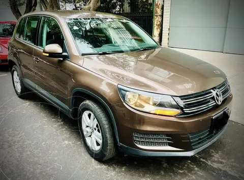 Volkswagen Tiguan Sport & Style 1.4 usado (2014) color Marron precio $250,000