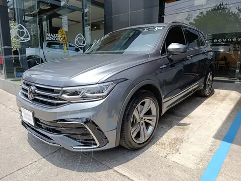 Volkswagen Tiguan R-Line usado (2024) color Gris precio $647,000