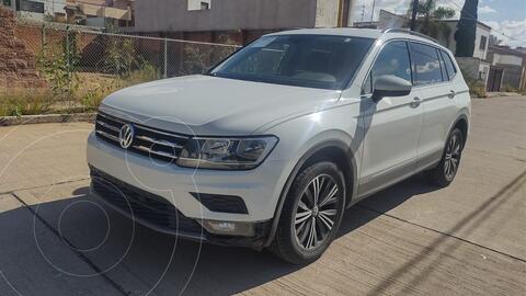 Volkswagen Tiguan Comfortline 5 Asientos Piel usado (2019) color Blanco precio $455,000