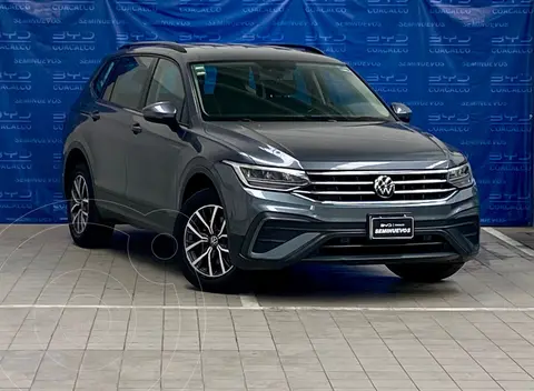 Volkswagen Tiguan Trendline Plus usado (2022) color Gris financiado en mensualidades(enganche $169,708 mensualidades desde $7,291)