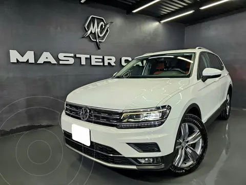 Volkswagen Tiguan Highline usado (2019) color Blanco precio $394,000