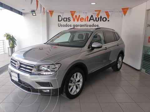 foto Volkswagen Tiguan Comfortline 5 Asientos Piel usado (2020) color Plata precio $475,000