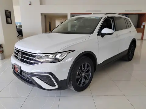 Volkswagen Tiguan Comfortline 5 Asientos