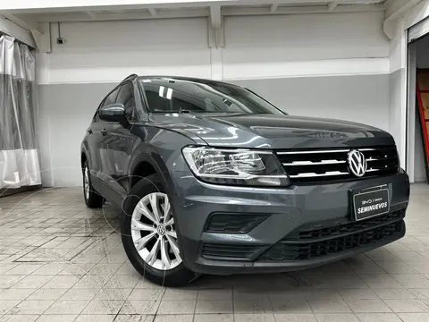 Volkswagen Tiguan Trendline Plus usado (2018) color Gris Oscuro precio $285,000