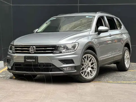 Volkswagen Tiguan Comfortline usado (2020) color Gris precio $395,000