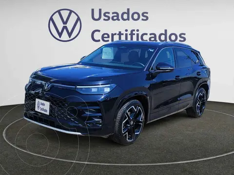 Volkswagen Tiguan R-Line usado (2025) color Negro financiado en mensualidades(enganche $201,895 mensualidades desde $15,445)