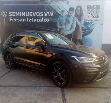 Volkswagen Tiguan Comfortline 5 Asientos usado (2024) color Negro Profundo precio $599,999