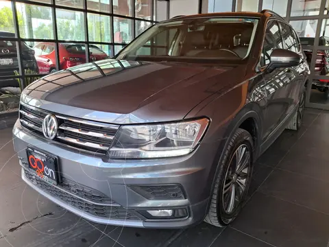 Volkswagen Tiguan Comfortline 5 Asientos Piel usado (2019) color Gris financiado en mensualidades(enganche $95,102 mensualidades desde $7,272)