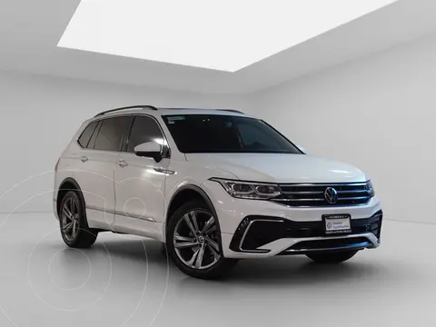 Volkswagen Tiguan 2.0L R-Line usado (2023) color Blanco precio $559,000