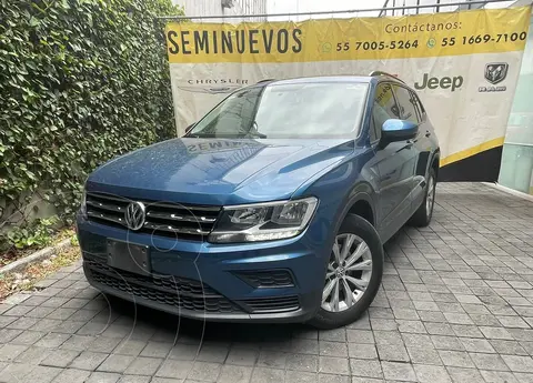 Volkswagen Tiguan Trendline Plus usado (2019) color Azul financiado en mensualidades(enganche $43,500)