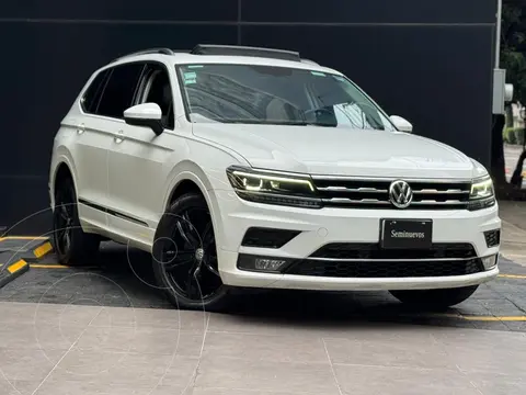 Volkswagen Tiguan Highline usado (2021) color Blanco precio $485,000
