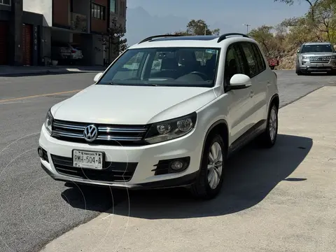 Volkswagen Tiguan Sport & Style 2.0 usado (2017) color Blanco financiado en mensualidades(enganche $98,367 mensualidades desde $7,169)