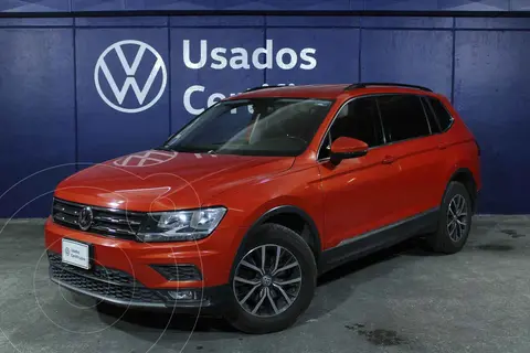 Volkswagen Tiguan Comfortline 7 Asientos Tela usado (2018) color Naranja precio $345,000