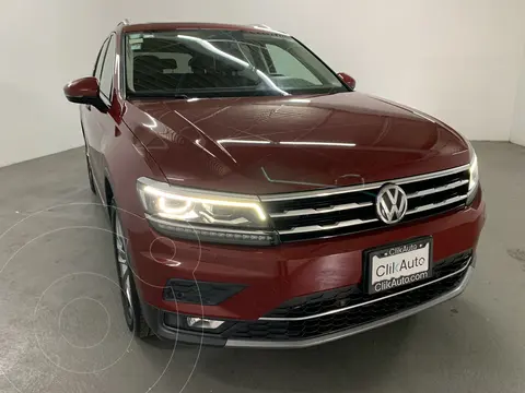Volkswagen Tiguan Highline usado (2018) color Rojo financiado en mensualidades(enganche $128,000 mensualidades desde $12,100)