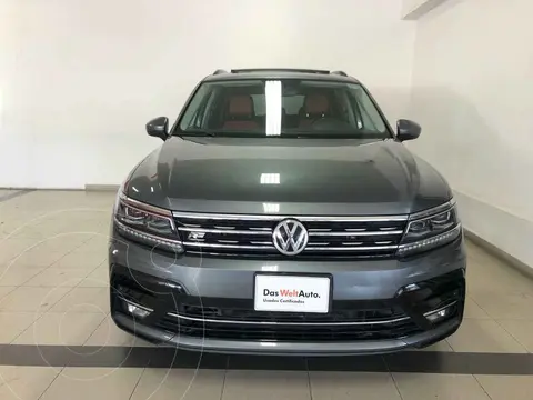 Volkswagen Tiguan R-Line usado (2018) color Gris financiado en mensualidades(enganche $132,552 mensualidades desde $13,480)