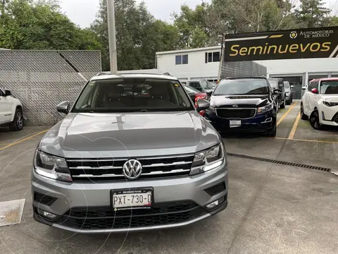 Volkswagen Tiguan Comfortline 5 Asientos usado (2021) color Gris Platino financiado en mensualidades(enganche $92,600 mensualidades desde $11,066)