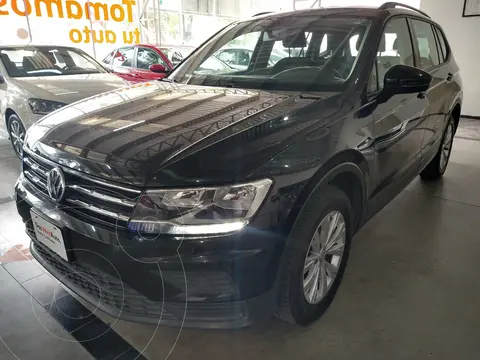 Volkswagen Tiguan Trendline Plus usado (2021) color Negro financiado en mensualidades(enganche $184,619 mensualidades desde $7,956)