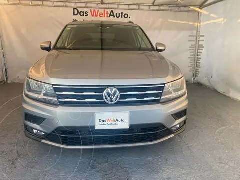 Volkswagen Tiguan Comfortline 7 Asientos Tela usado (2019) color Plata precio $535,000