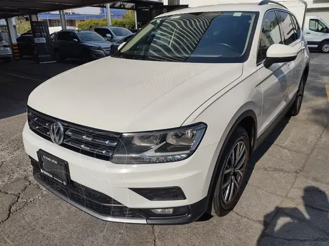 Volkswagen Tiguan Comfortline usado (2018) color Blanco precio $450,000