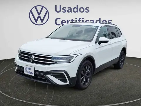 Volkswagen Tiguan Comfortline 7 Asientos usado (2023) color Blanco precio $470,900