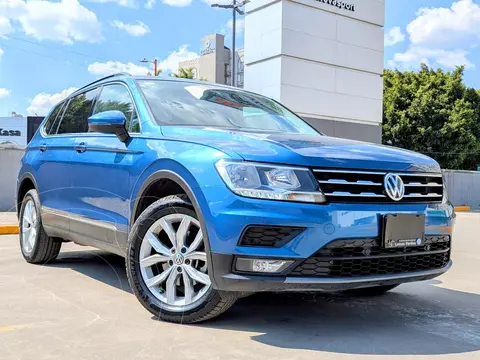 Volkswagen Tiguan Comfortline usado (2020) color Azul precio $385,000