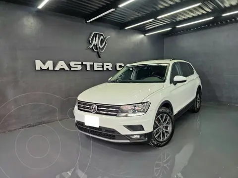 Volkswagen Tiguan Comfortline usado (2018) color Blanco precio $309,000