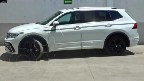 Volkswagen Tiguan 2.0L R-Line usado (2022) color Blanco precio $549,000
