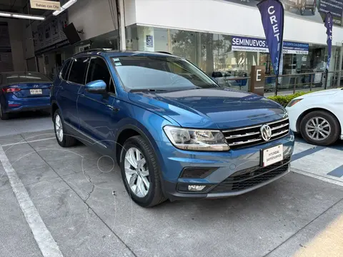 Volkswagen Tiguan Comfortline usado (2020) color Azul financiado en mensualidades(enganche $158,840 mensualidades desde $6,683)