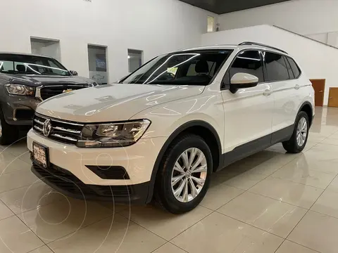 Volkswagen Tiguan Trendline Plus usado (2018) color Blanco precio $369,000