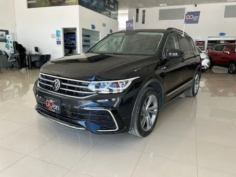 Volkswagen Tiguan Comfortline 7 Asientos usado (2022) color Negro precio $480,000