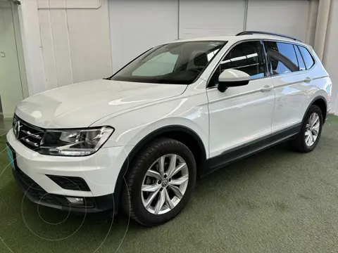 Volkswagen Tiguan Comfortline 7 Asientos usado (2020) color Blanco precio $404,900