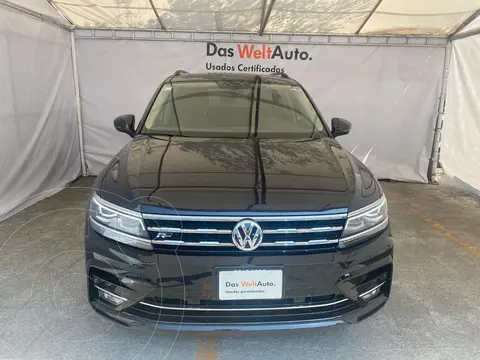 Volkswagen Tiguan R-Line usado (2020) color Negro financiado en mensualidades(enganche $63,000)