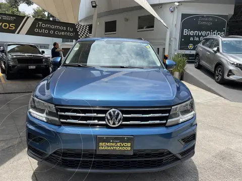 Volkswagen Tiguan Trendline Plus usado (2018) color Azul financiado en mensualidades(enganche $62,000 mensualidades desde $8,533)