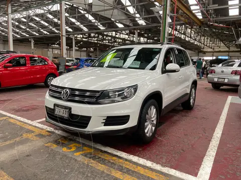 Volkswagen Tiguan Tiguan usado (2015) color Blanco Candy financiado en mensualidades(enganche $60,000 mensualidades desde $6,300)