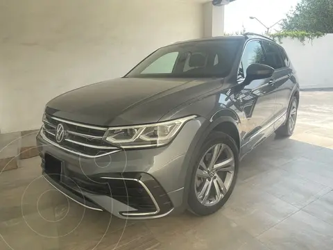 Volkswagen Tiguan 1.4L R-Line usado (2022) color Gris Platino precio $480,000