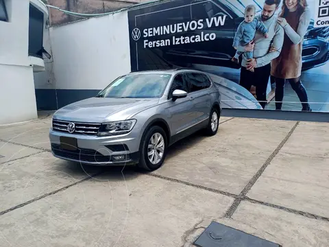 Volkswagen Tiguan Comfortline usado (2021) color Plata precio $489,999