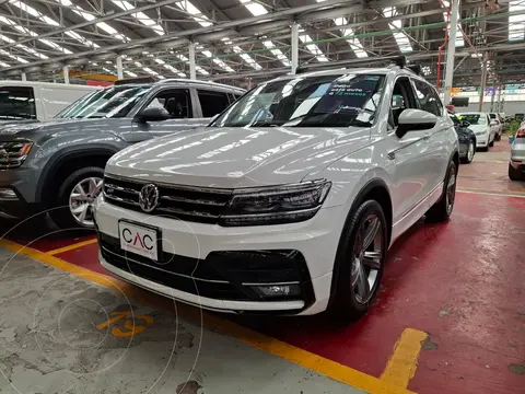 Volkswagen Tiguan R-Line usado (2019) color Blanco financiado en mensualidades(enganche $99,650 mensualidades desde $9,000)