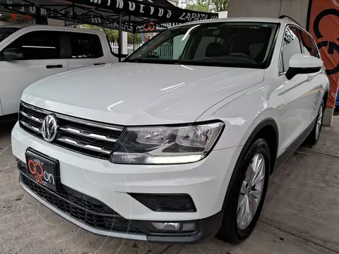 Volkswagen Tiguan Comfortline usado (2020) color Blanco financiado en mensualidades(enganche $98,100 mensualidades desde $7,502)