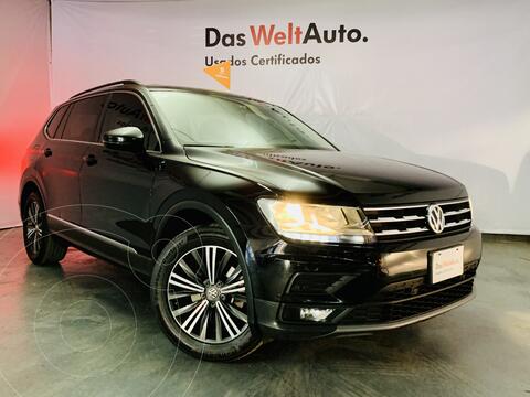 foto Volkswagen Tiguan Comfortline 7 Asientos Tela financiado en mensualidades enganche $102,998 mensualidades desde $11,048