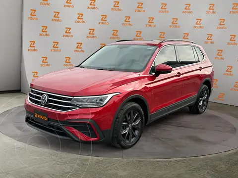 Volkswagen Tiguan Comfortline 5 Asientos usado (2022) color Rojo financiado en mensualidades(enganche $106,700 mensualidades desde $12,827)