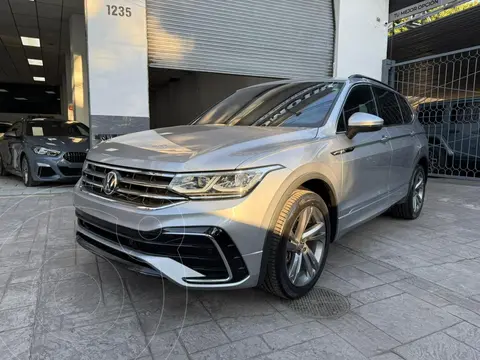 Volkswagen Tiguan 1.4L R-Line usado (2023) color Plata precio $539,000