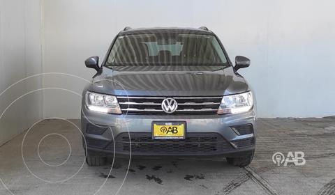 foto Volkswagen Tiguan Trendline Plus usado (2018) precio $300,000