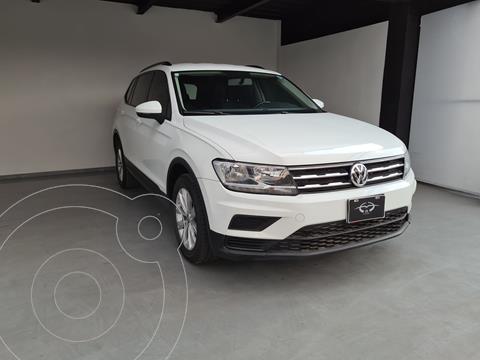 foto Volkswagen Tiguan Trendline Plus usado (2018) color Blanco precio $374,000