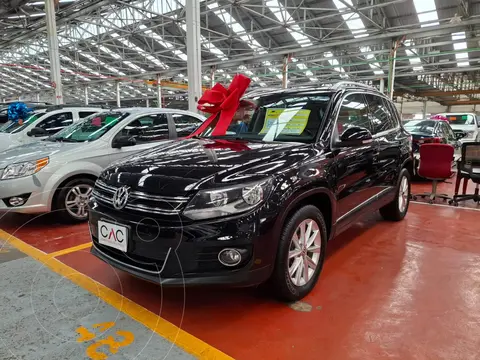 Volkswagen Tiguan Tiguan usado (2015) color Negro Profundo financiado en mensualidades(enganche $57,000 mensualidades desde $5,100)