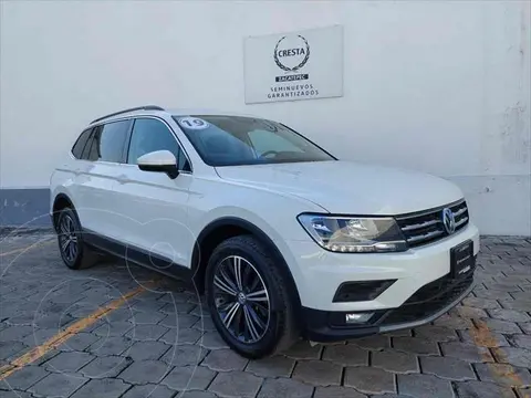 Volkswagen Tiguan Comfortline 5 Asientos Piel usado (2019) color Blanco precio $397,900