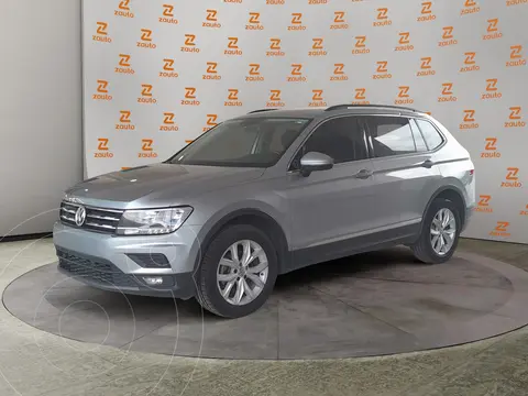 Volkswagen Tiguan Comfortline 5 Asientos usado (2021) color Gris financiado en mensualidades(enganche $86,900 mensualidades desde $9,801)